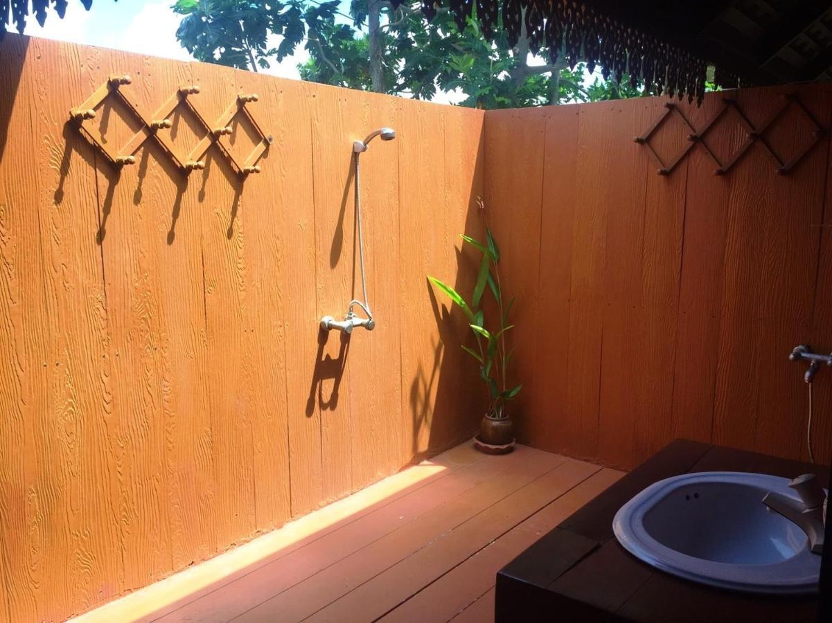 Ruen Thai Rim Haad Klaeng Exterior photo